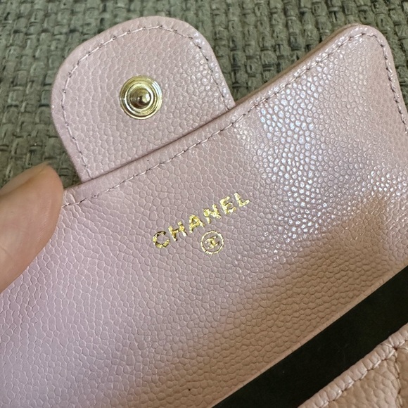 NEW CHANEL 24K Light Pink Caviar GHW Quilted Classic Snap Card Holder w/ receipt - Picture 10 of 14